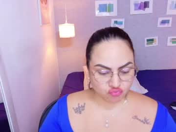 curvy_sexyvalen