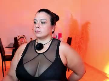 martina_foxy01