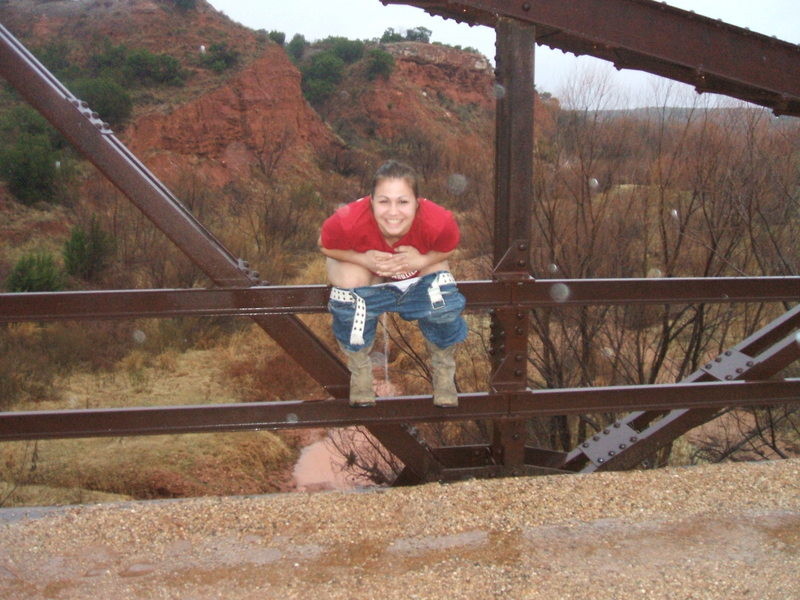 Girls peeing — 14