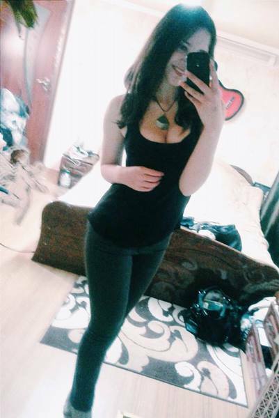 sext brunette teen tease with perfect body — 20