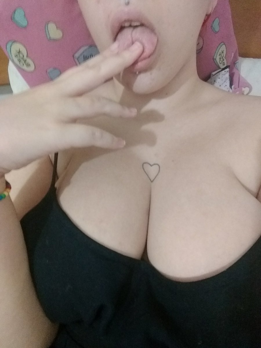Ana Sarah — 24