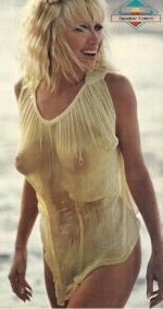 I so want to titty fuck her wonderful hangers — 26