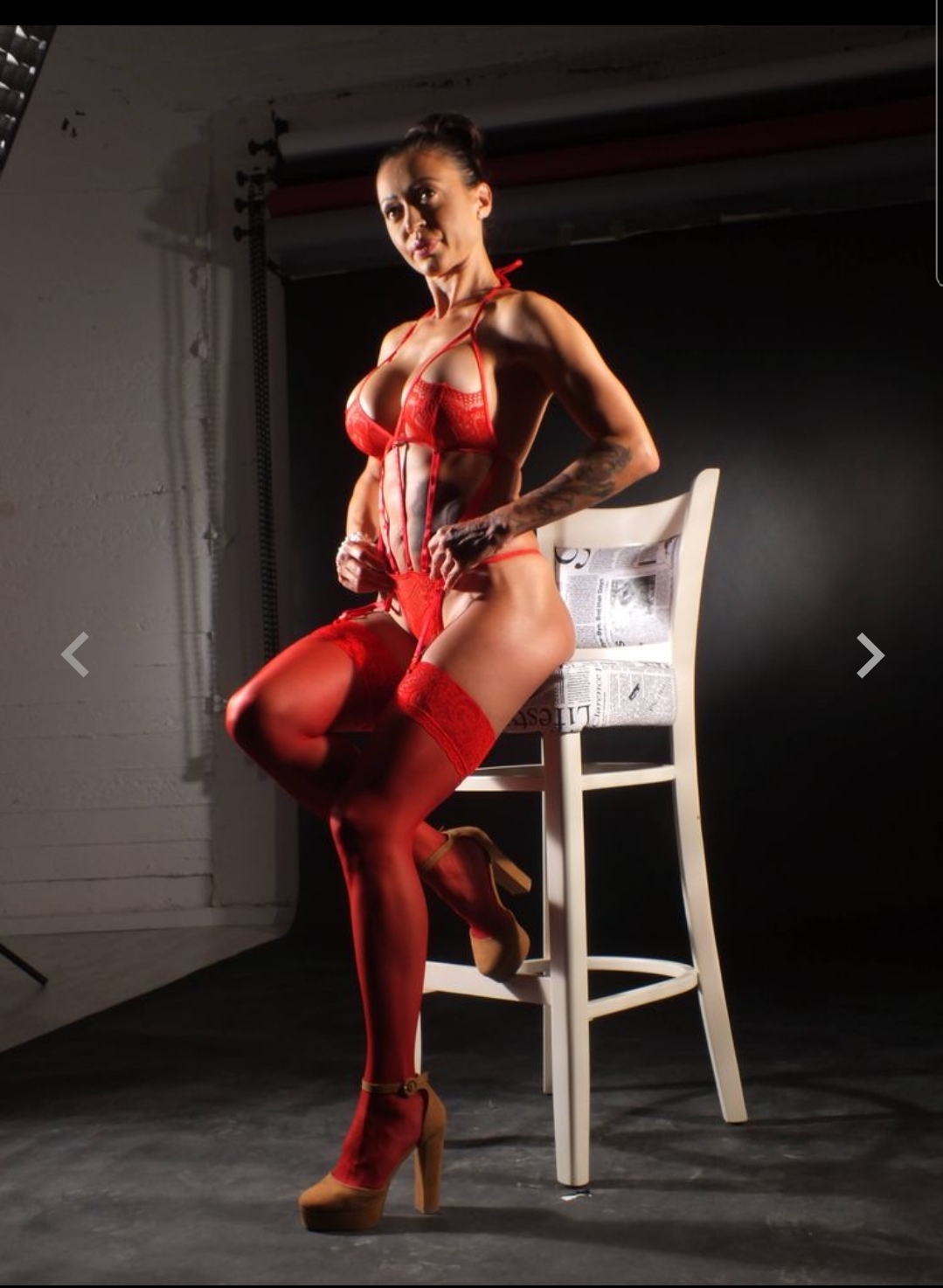 strong ass woman — 11