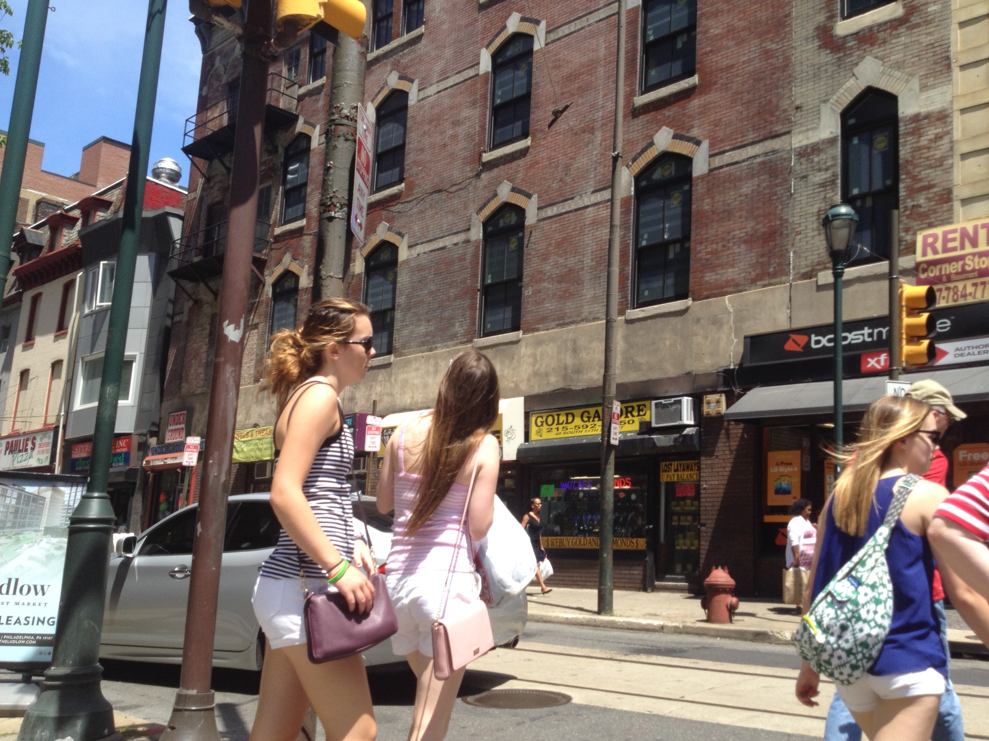 Candid Teen VPL in the City — 9